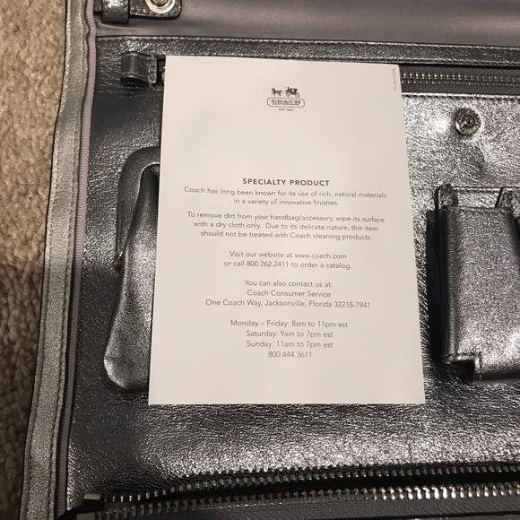 NWOT Silver Coach clutch w/ shoulder strap. - Picture 4 of 7